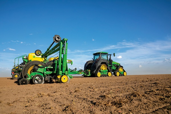 John Deere Debuts New Planting Technology & Electric Excavator