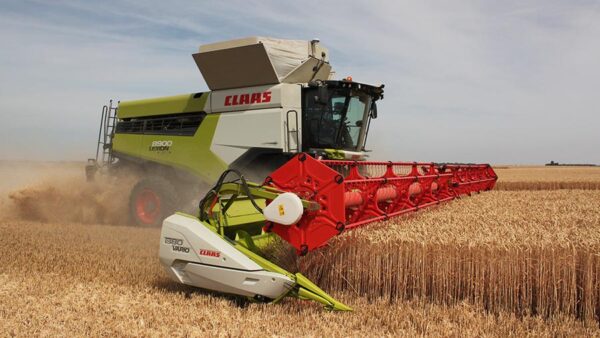 Lexion 8900 Combine Harvester