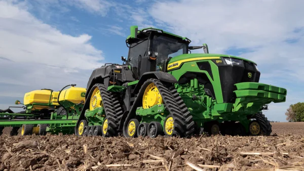 Is the John Deere 8RX 540 the Most Powerful Row-Crop Tractor Ever Built?