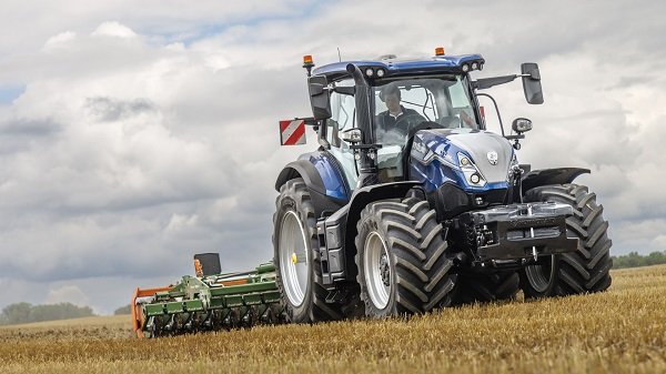 Farm Machinery Market Is Splitting in Two