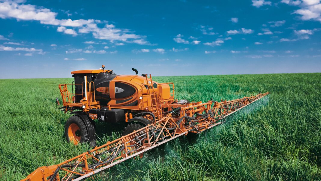 China is expanding its presence in Brazil’s machinery sector as imports surge, while local manufacturers face increasing pressure from lower-cost international competition.