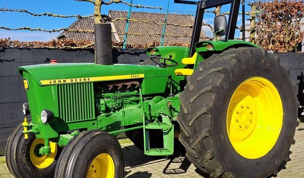 John Deere 2020 tractor review: