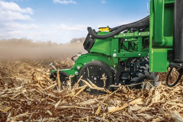 John Deere Pushes the Boundaries with Smart Retrofit