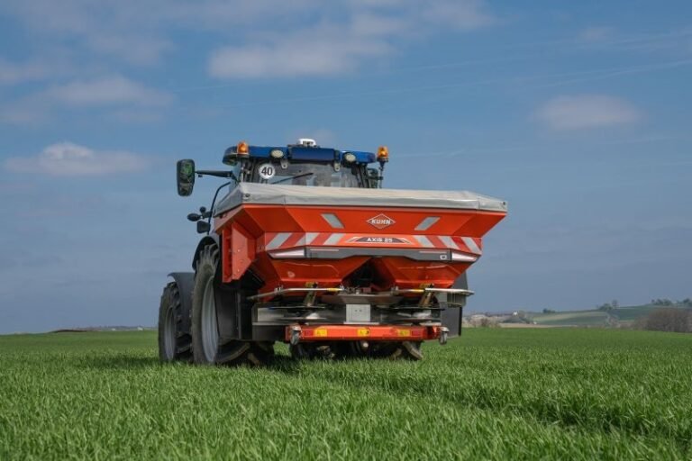 Could the KUHN AXIS 25 Make Precision Fertiliser Spreading More Practical for African Commercial Farms?